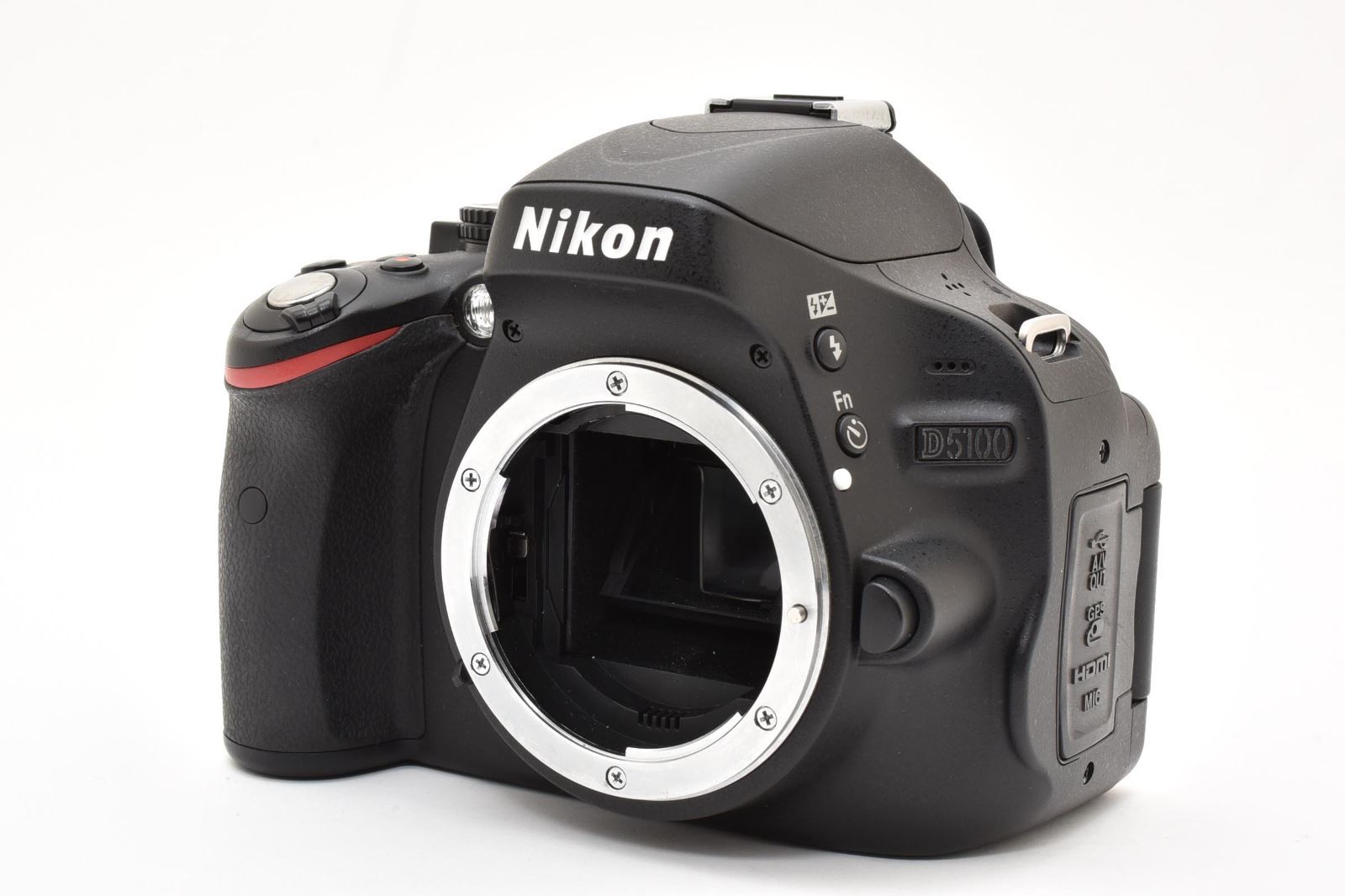 Nikon Digital Slr 2261 D5100 #K788-4