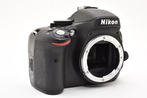 Nikon Digital Slr 2261 D5100 #K788-4