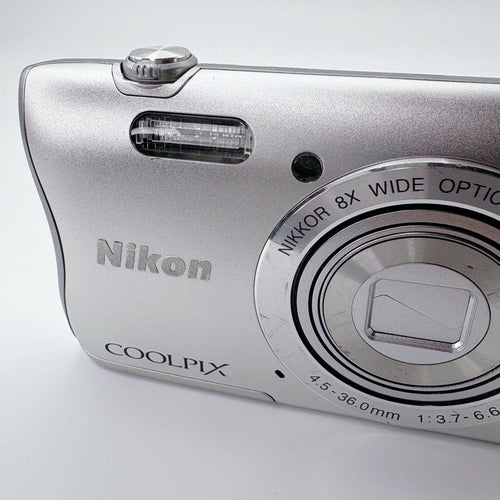 Nikon Compact Digital Camera Coolpix S3700