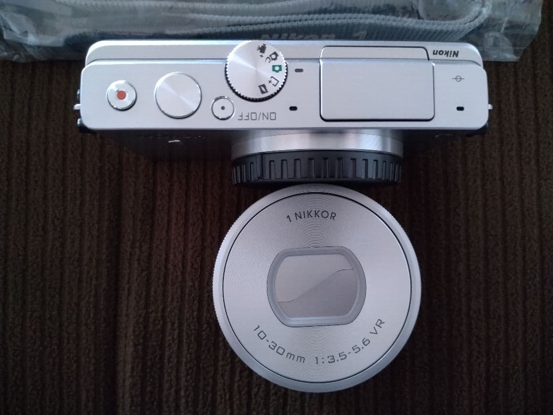 Nikon Compact Digital Cameras 1 J4 Model Zoom Lens Kit