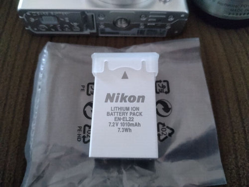 Nikon Compact Digital Cameras 1 J4 Model Zoom Lens Kit