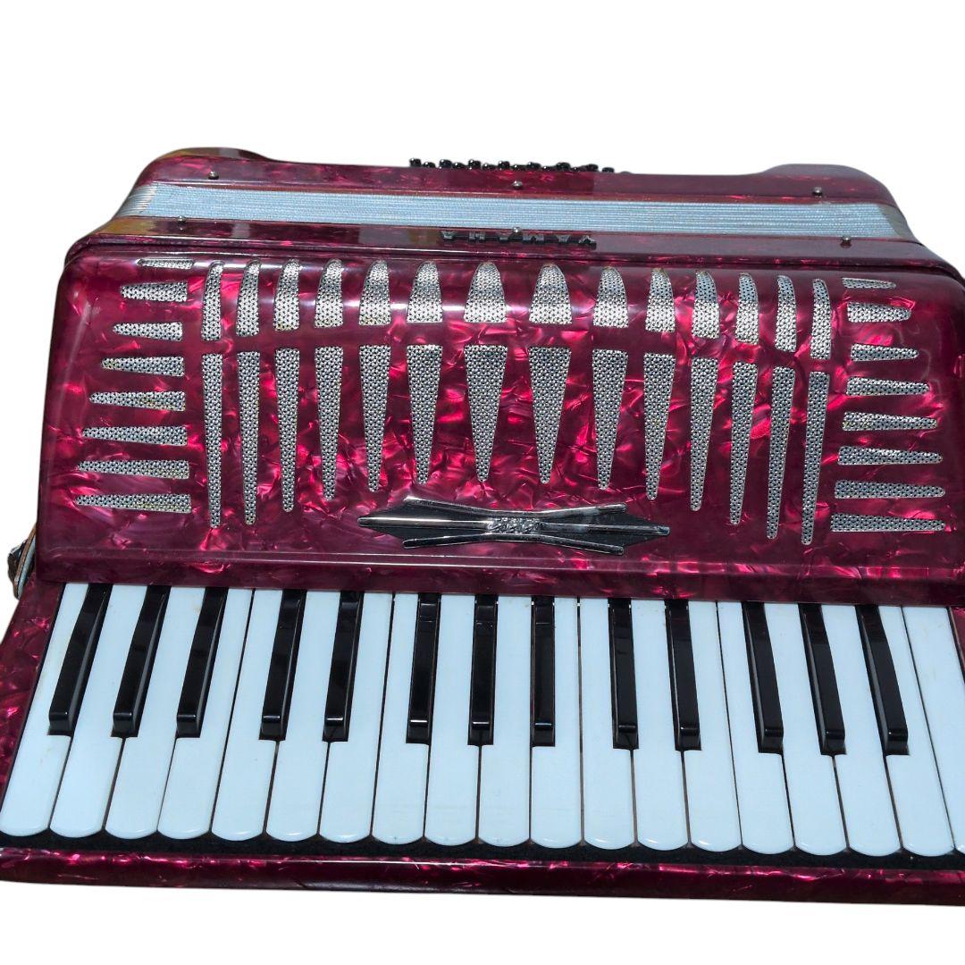 Yamaha Accordions 32 21