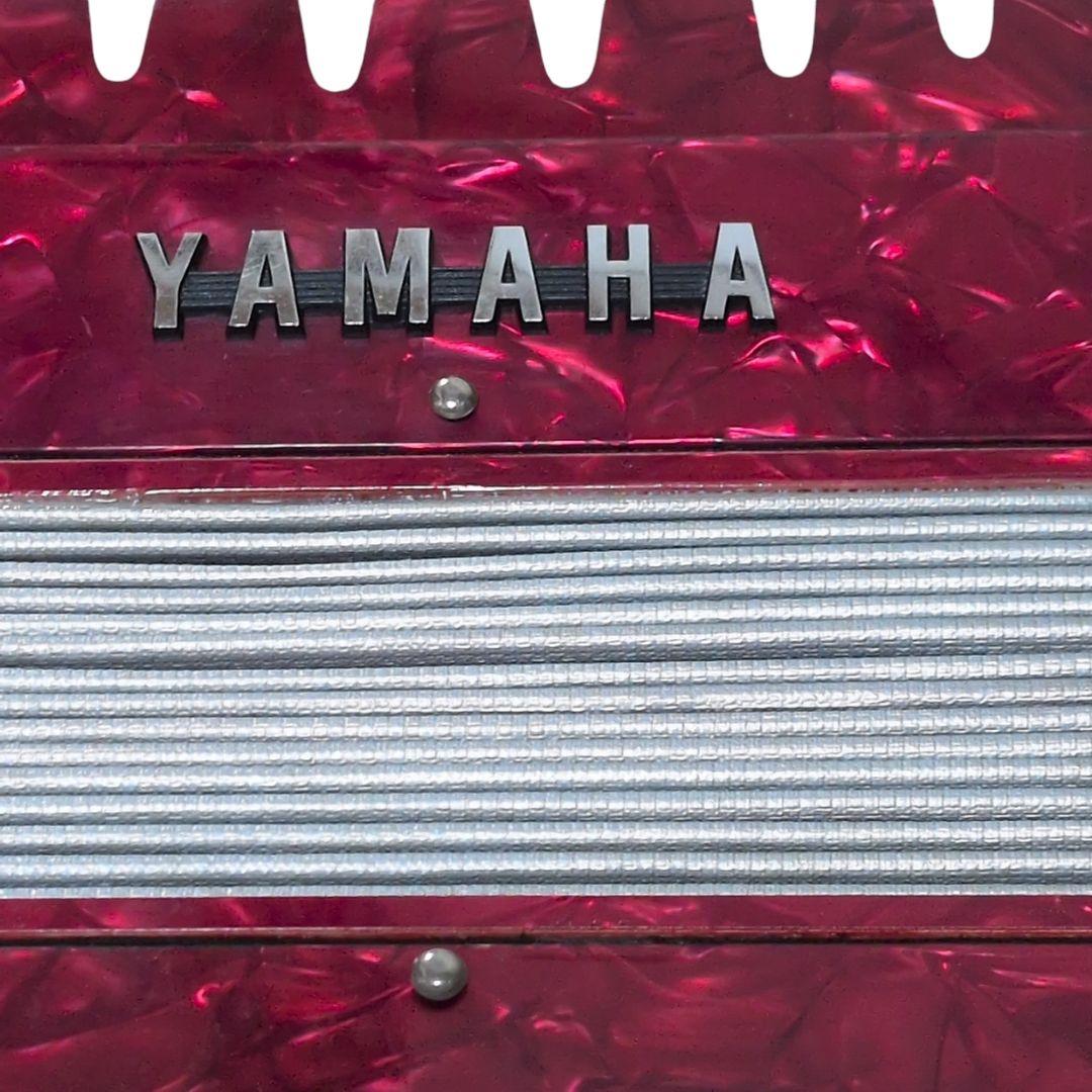 Yamaha Accordions 32 21