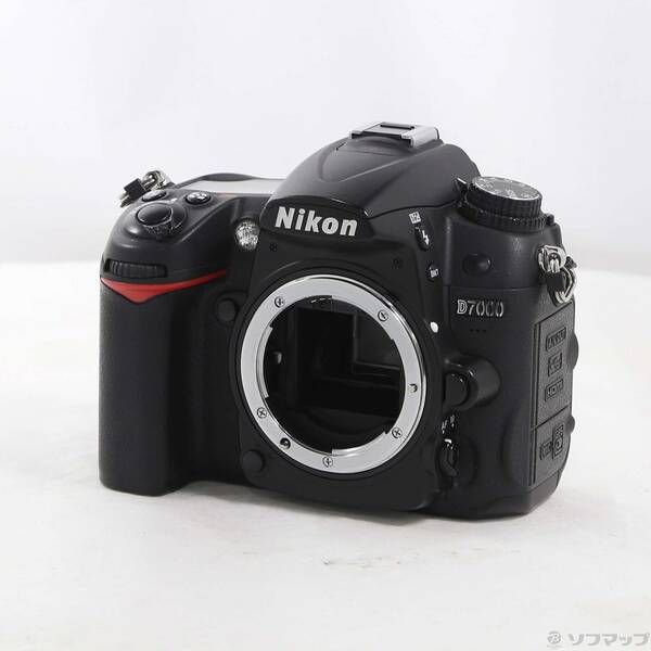 Nikon Digital Slr D7000 352