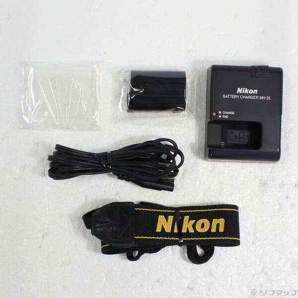 Nikon Digital Slr D7000 352