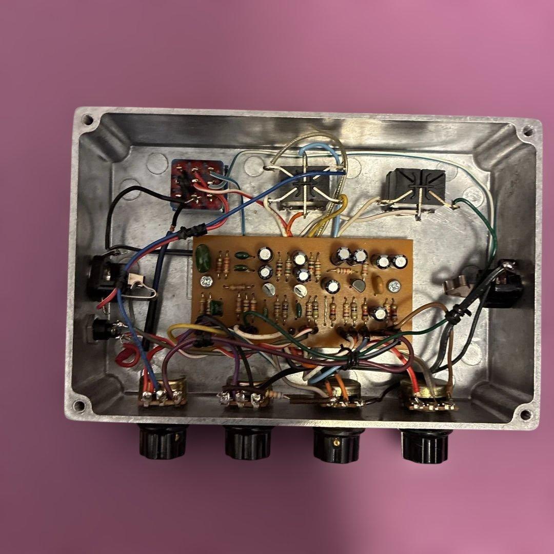 Roland Guitar Effects Units /Beebaa Fuzz. Af-100