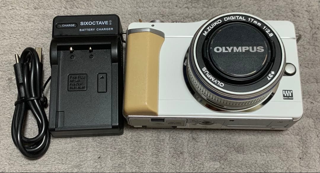 Olympus Mirrorless Interchangeable Lips Pen E-Pl1