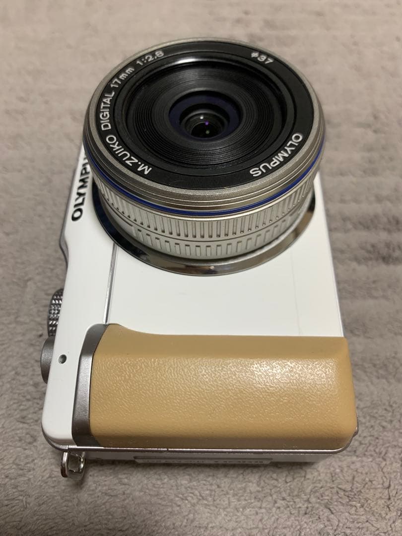 Olympus Mirrorless Interchangeable Lips Pen E-Pl1