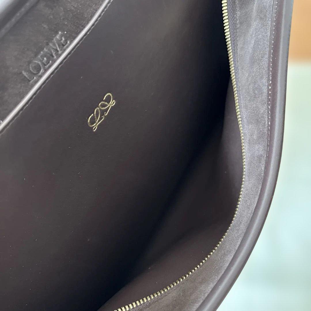 Loewe Shoulder Bags 180