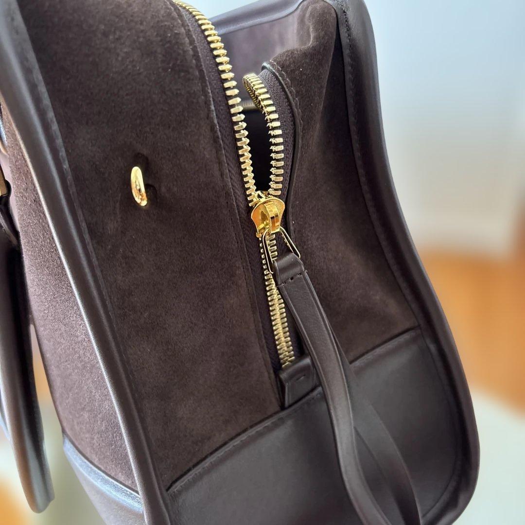 Loewe Shoulder Bags 180