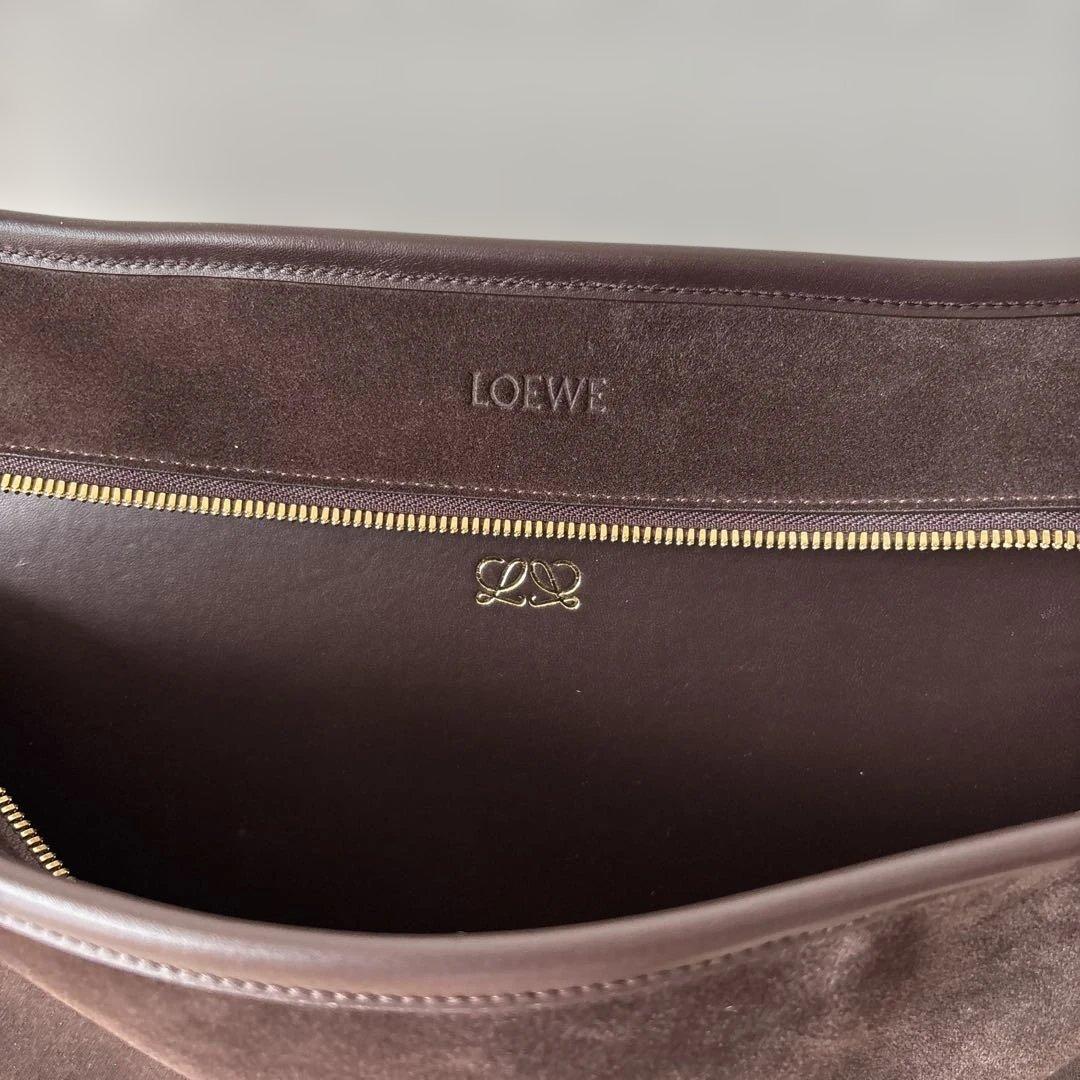 Loewe Shoulder Bags 180