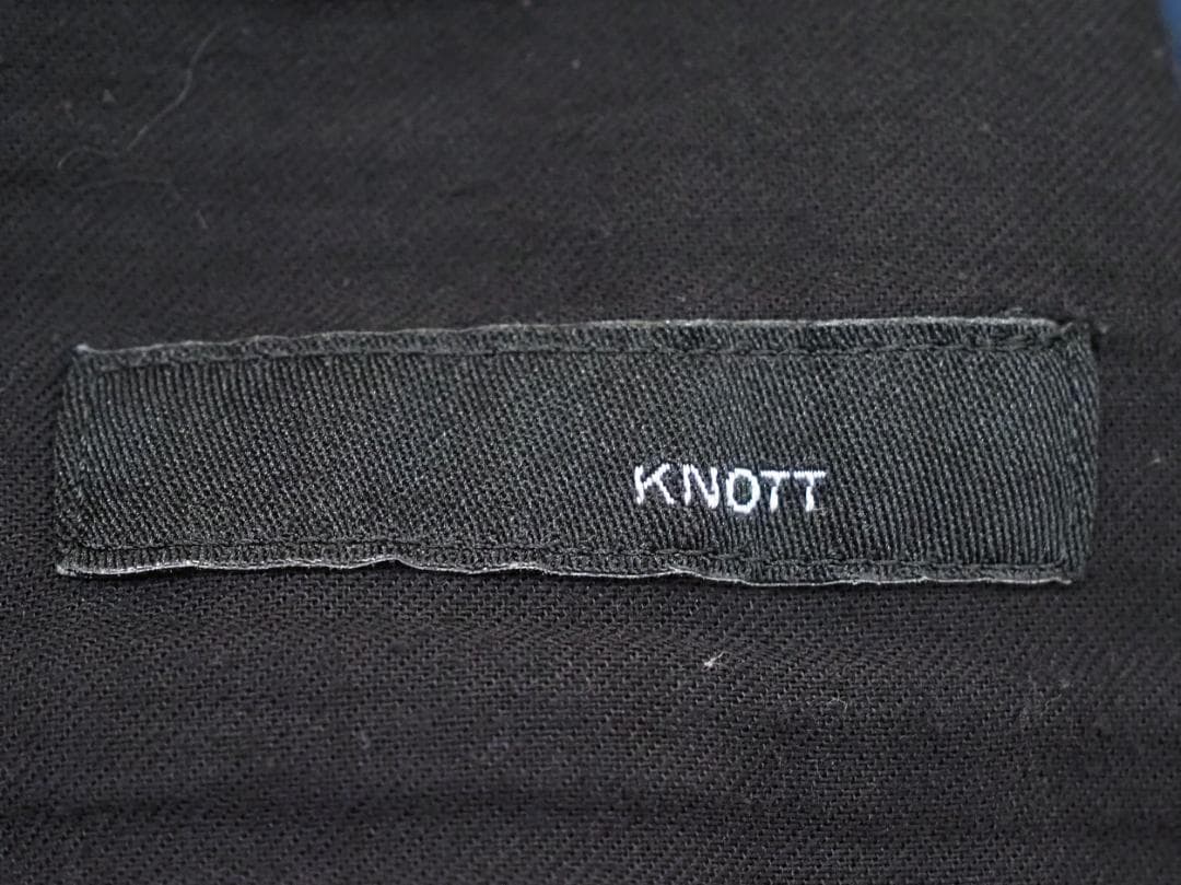 Tomorrowland Casual Suits Knott 1