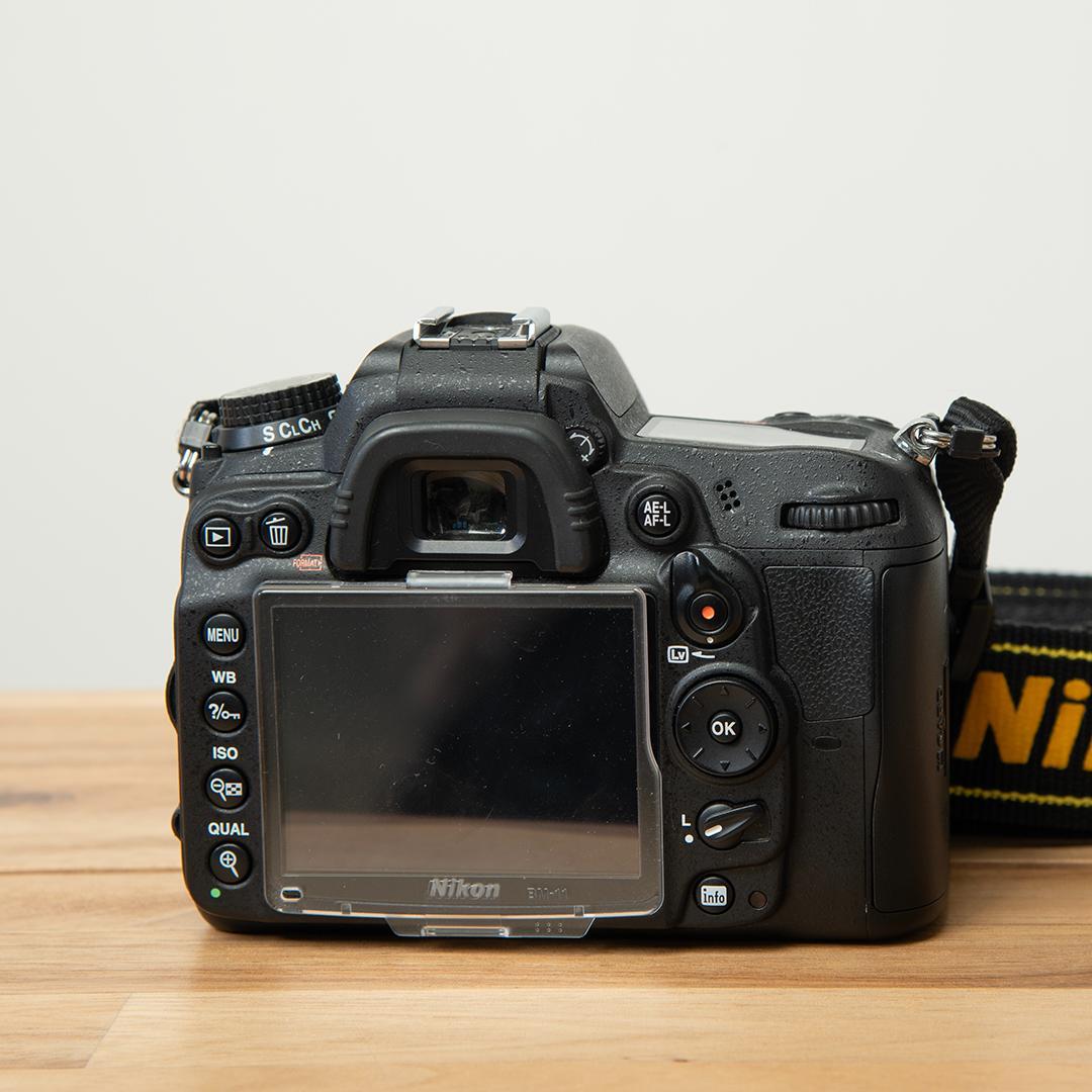 Nikon Digital Slrs D7000 5700 Dx