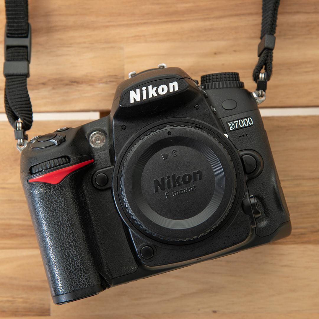 Nikon Digital Slrs D7000 5700 Dx
