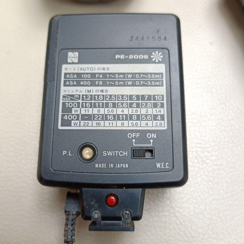 Double -Lens Reflex Camera St701