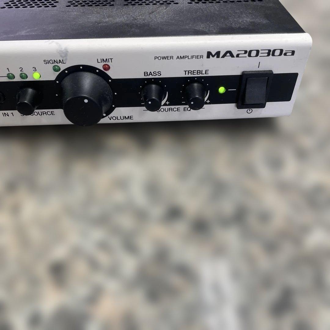 Power Amplifiers Yamaha Ma2030A