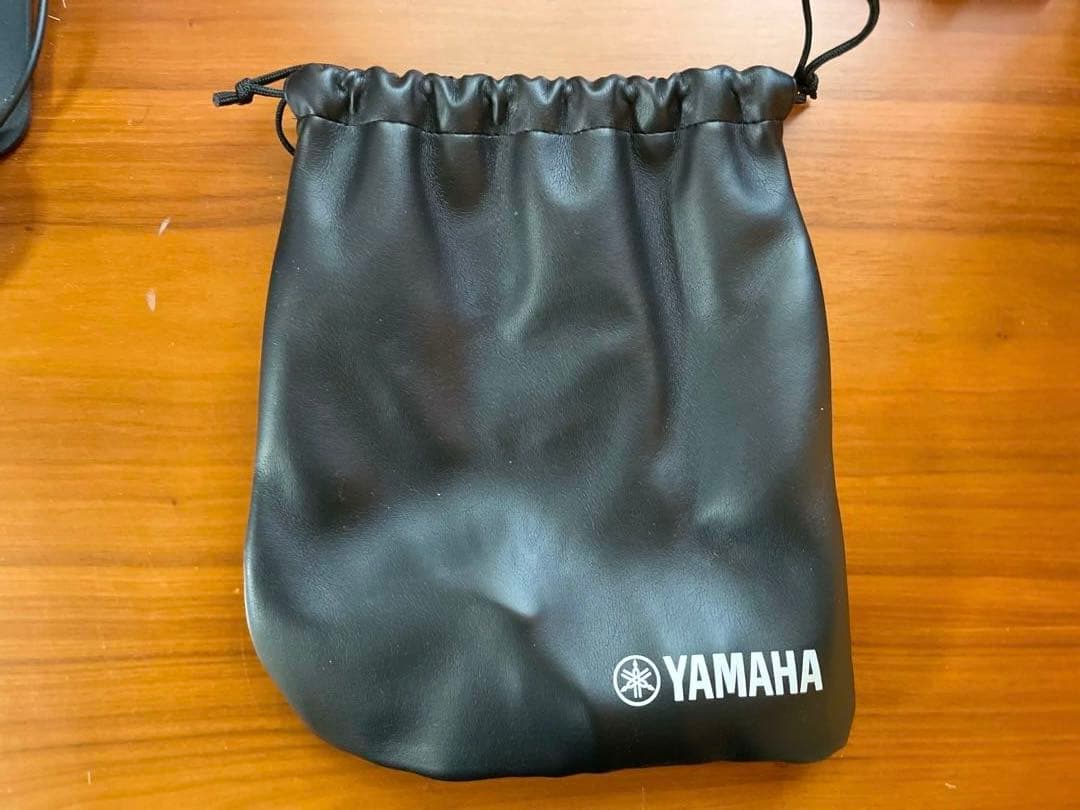 Yamaha Wired Headphone Hph-Mt8