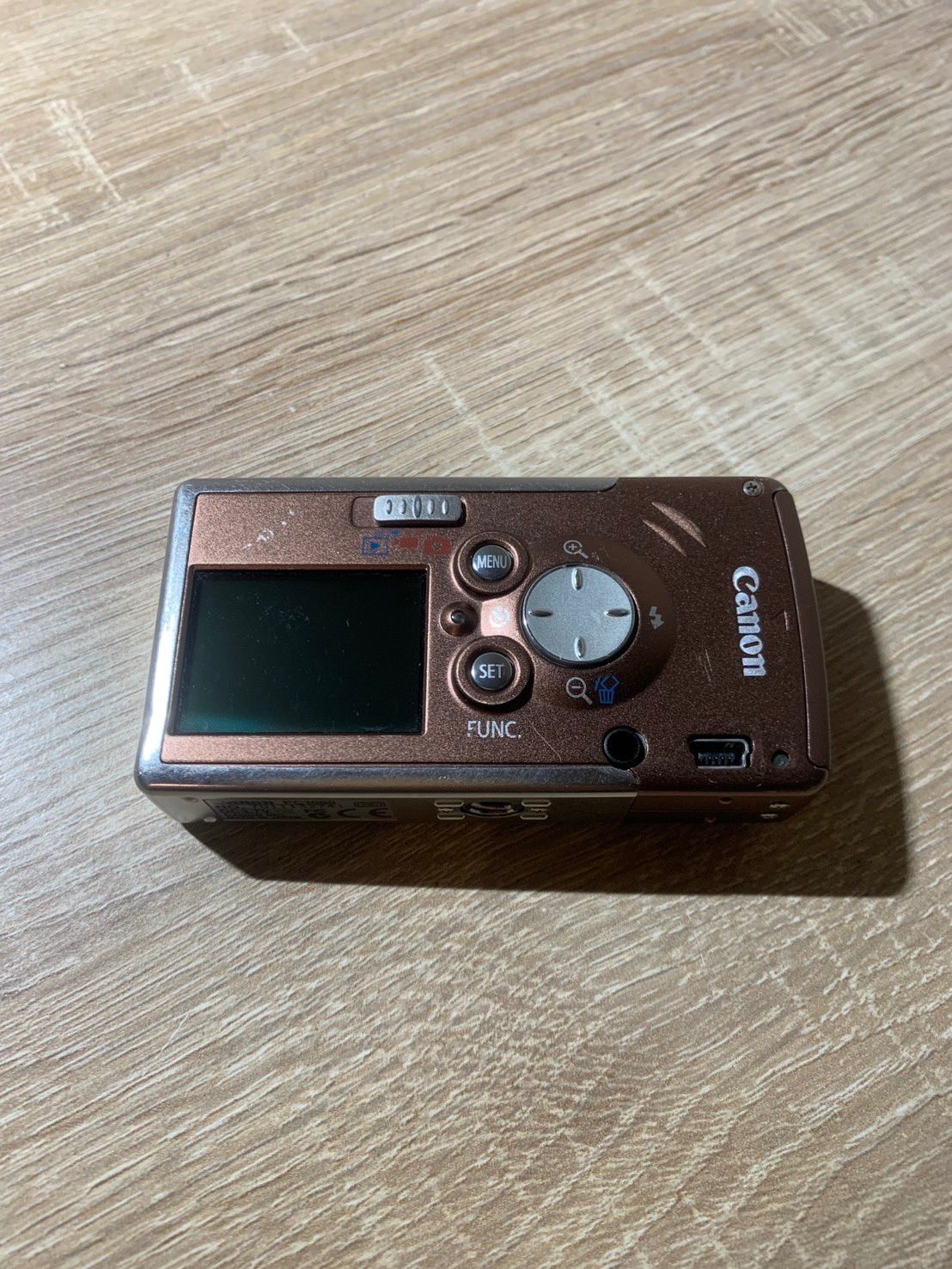 Compact Digital Camera 9547 Canon Ixy L1