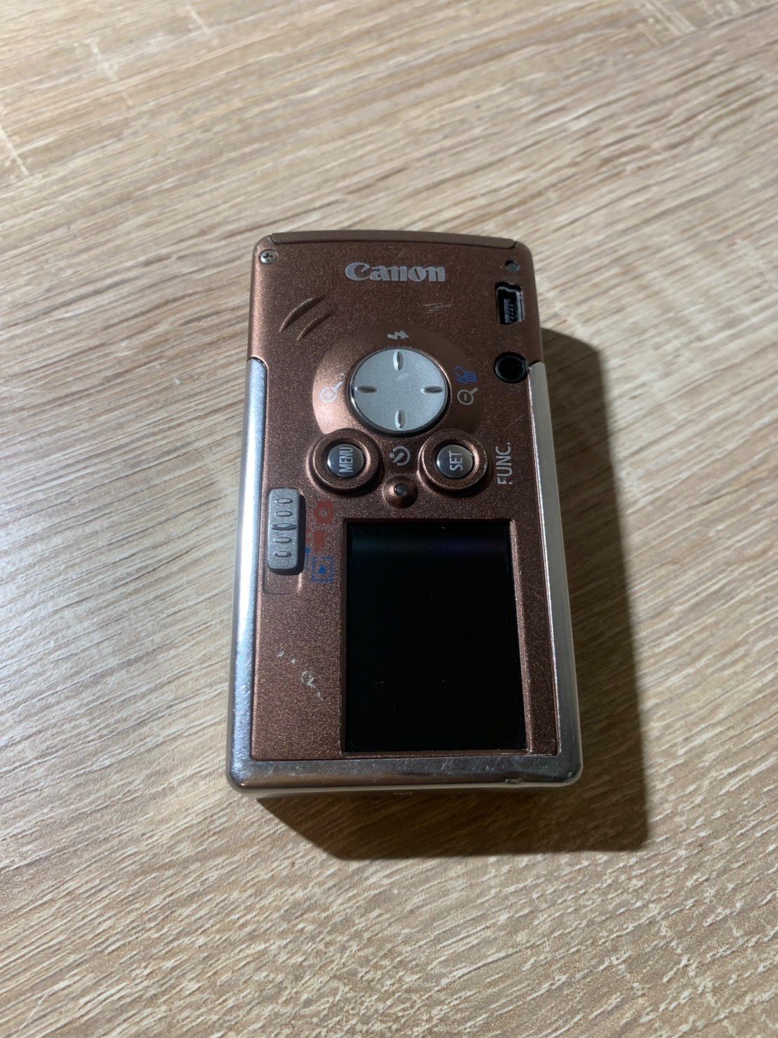 Compact Digital Camera 9547 Canon Ixy L1