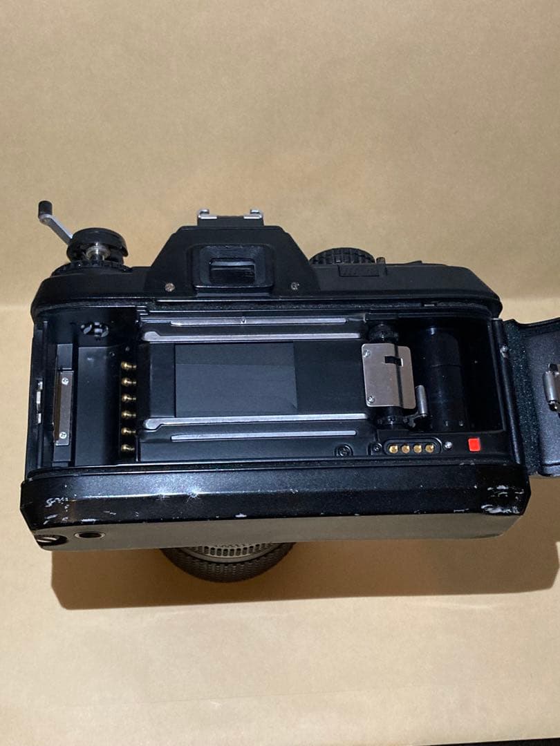 Nikon Slr Camera (Film) F-501 Zoom-Nikkor 28-80Mm F3.5-4.5