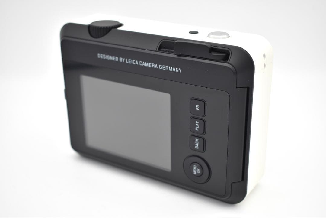 Leica Instant Cameras 2