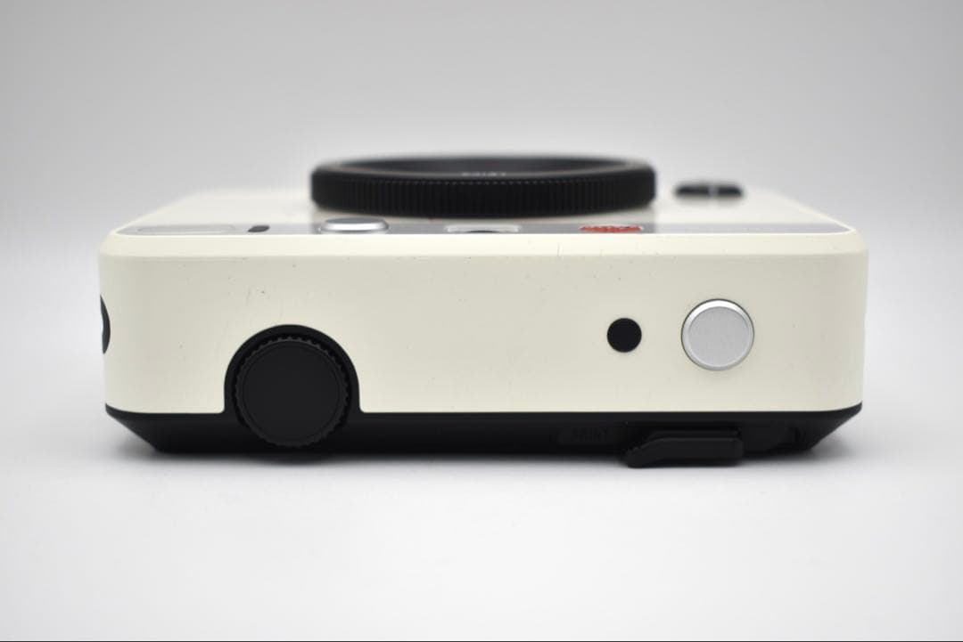 Leica Instant Cameras 2