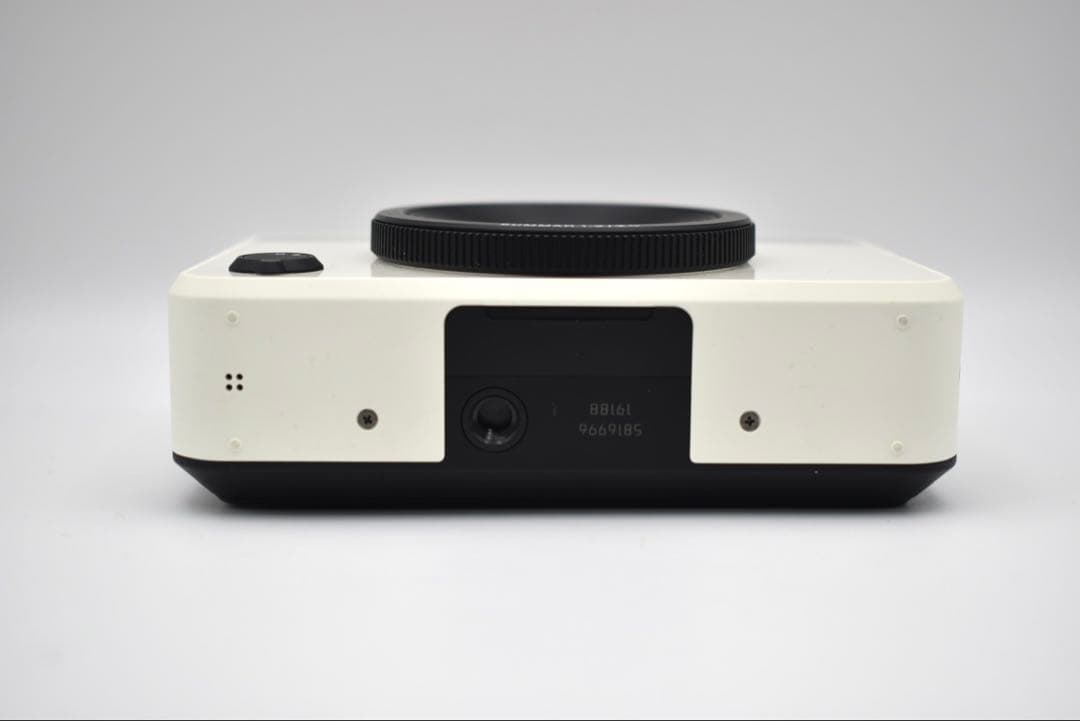 Leica Instant Cameras 2
