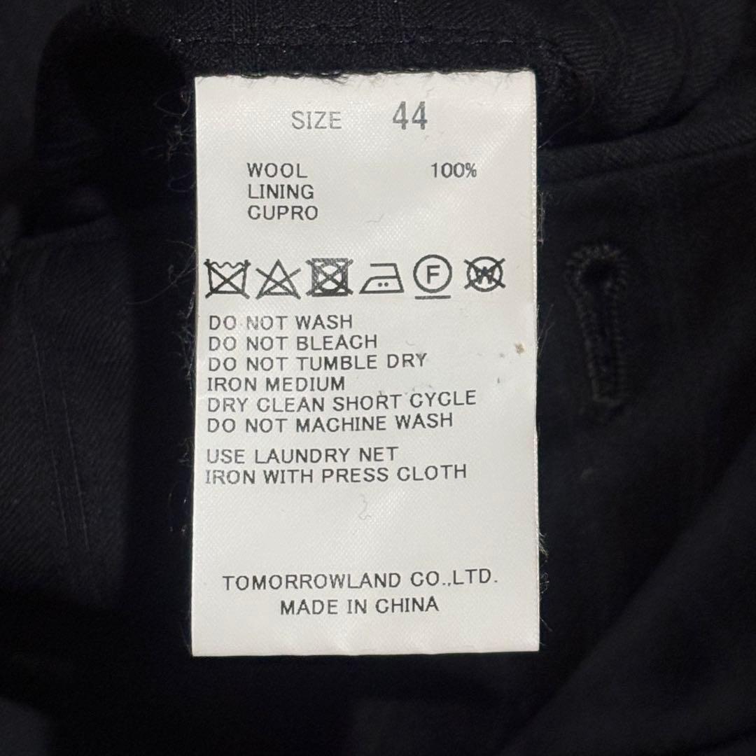 Tomorrowland Business Suit 44