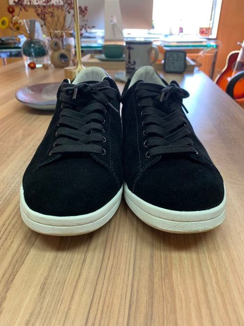The Shepherd Sneakers Undercover L