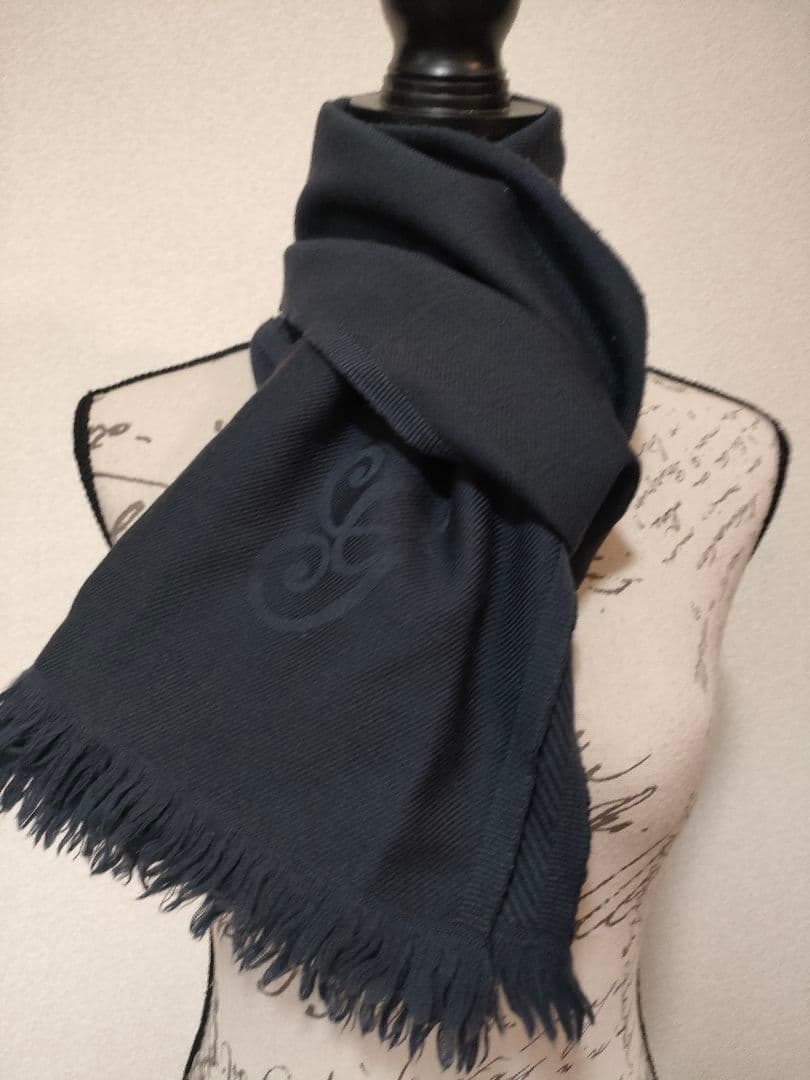 Gucci Scarves B63