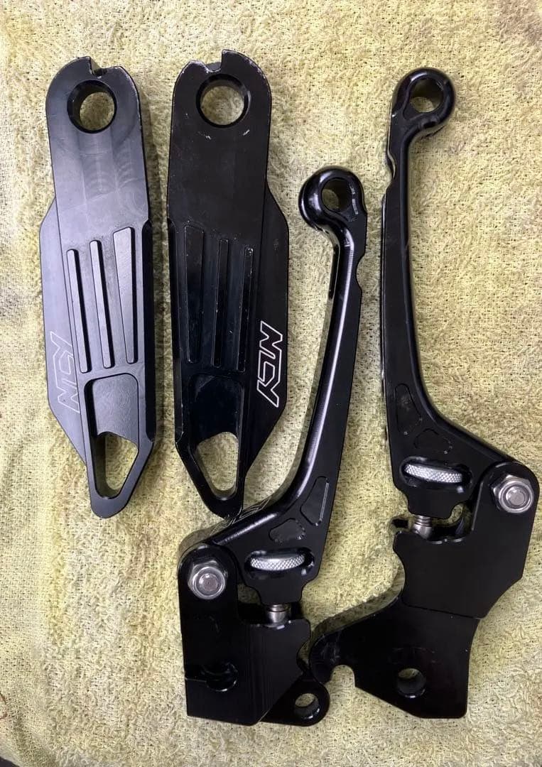 Levers Ncy 2 3