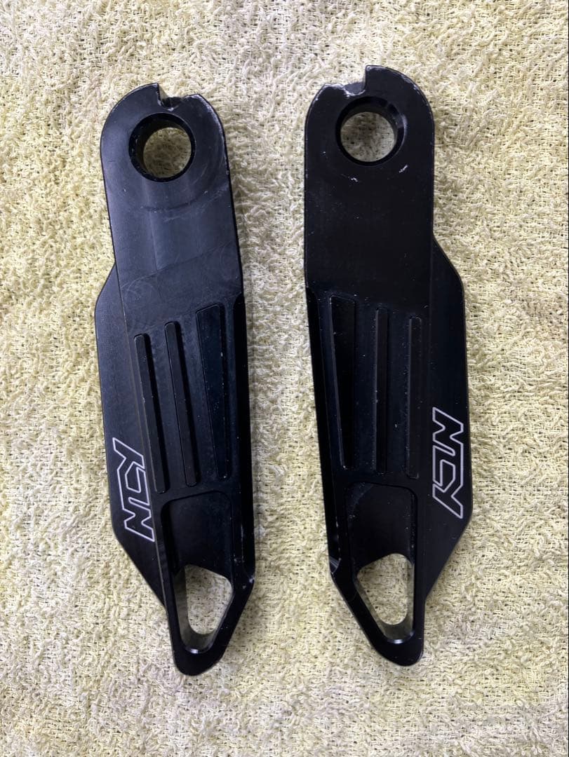 Levers Ncy 2 3