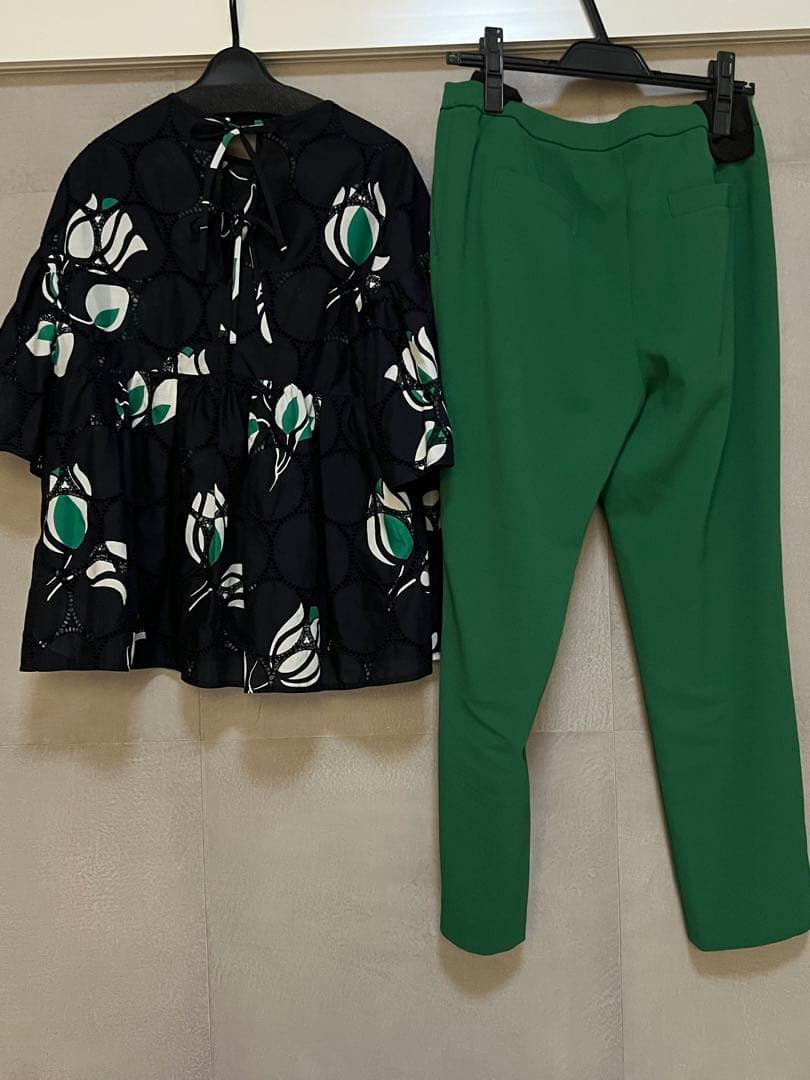 Tomorrowland Pants Outfits