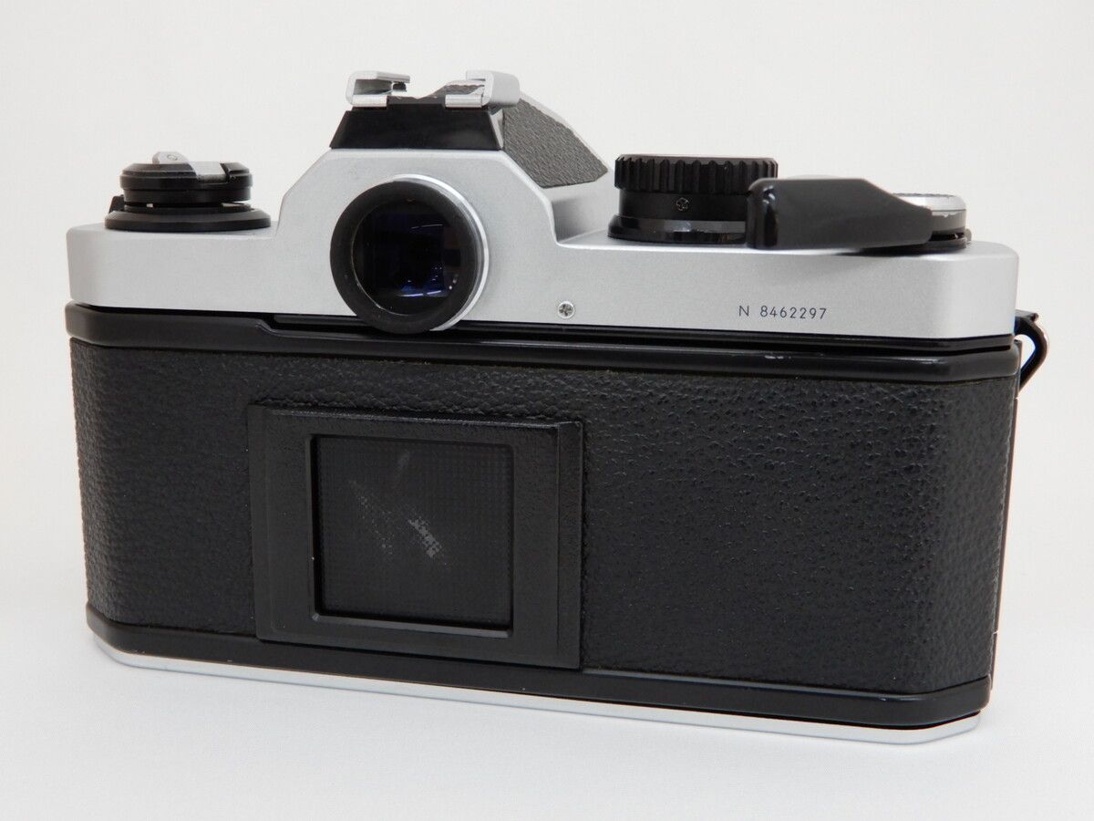 Slr Camera (Film) New Fm2