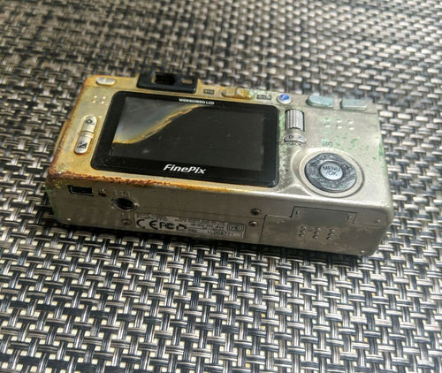 Fujifilm Compact Digital Camera Finepix F710