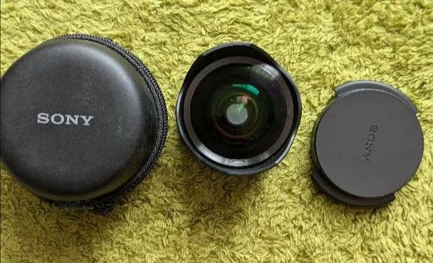 Sony Mirrorless Interchangeable Lens Cameras E F2.8