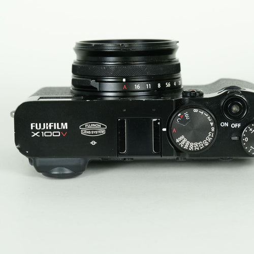 Fujifilm Compact Digital Camera 11,900 X100V