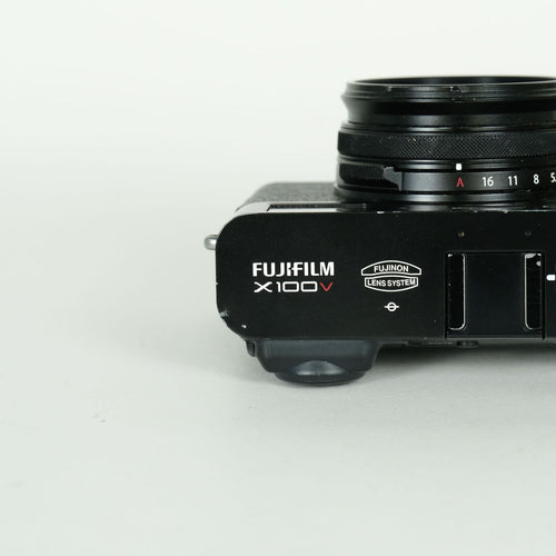 Fujifilm Compact Digital Camera 11,900 X100V