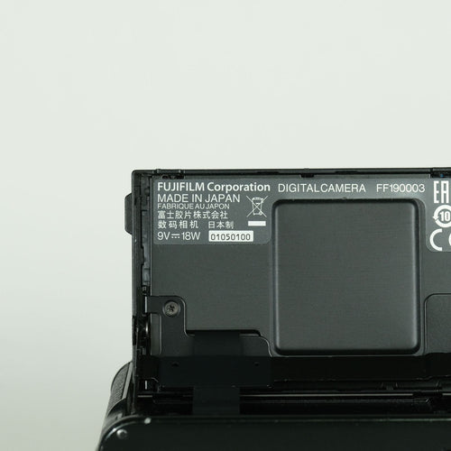 Fujifilm Compact Digital Camera 11,900 X100V