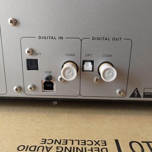 Luxman Cd Sacd Players Super Audio Player D 06U