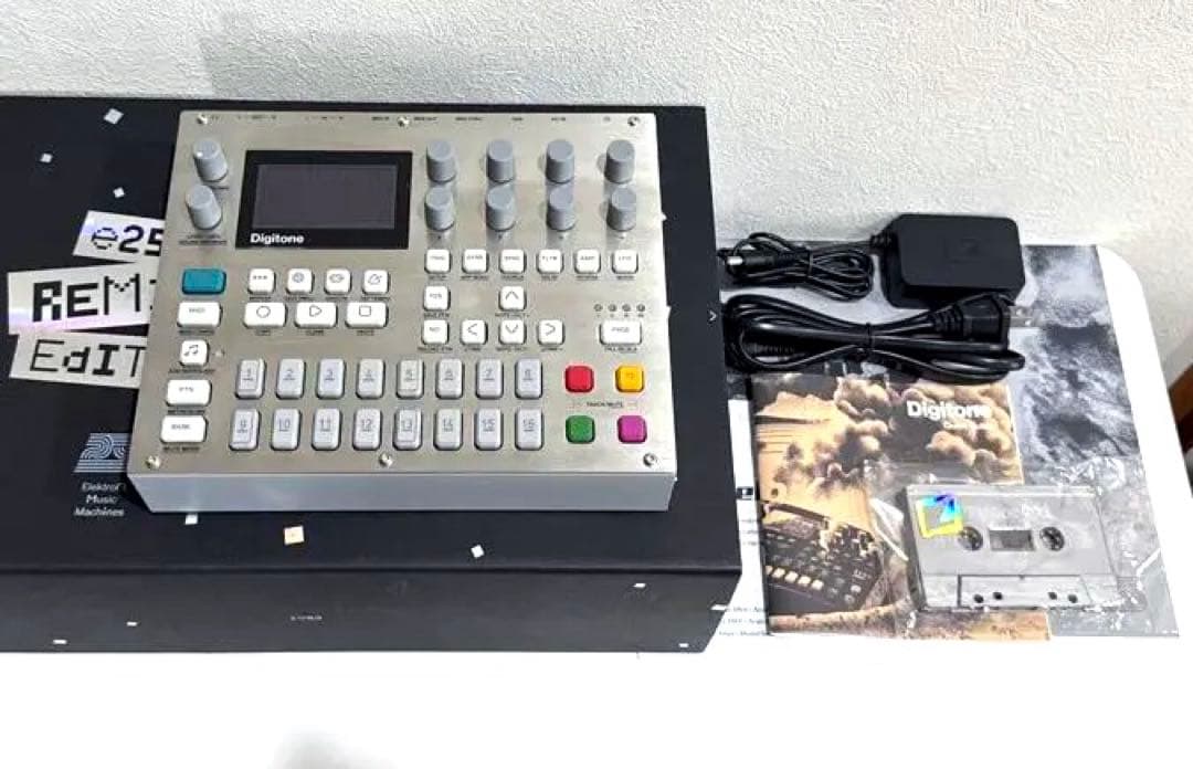Roland Sampler Elektron Digitone E25 Remix Edition