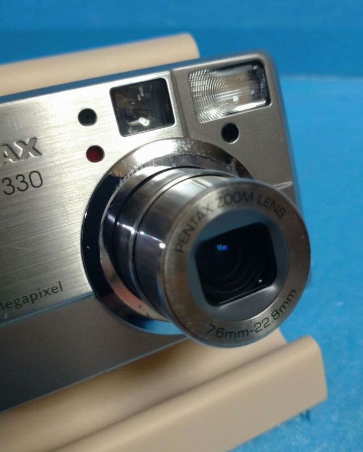 Pentax Compact Digital Camera Optio 330