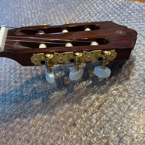 Classical Guitars Yamaha Cg162C