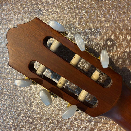 Classical Guitars Yamaha Cg162C