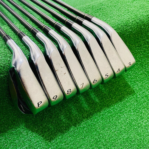 Prgr Iron Set 9910 Tr-X 915Cr 8 M-40 Sr 3.4.5.6.7.8.9.P