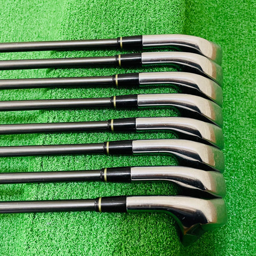 Prgr Iron Set 9910 Tr-X 915Cr 8 M-40 Sr 3.4.5.6.7.8.9.P