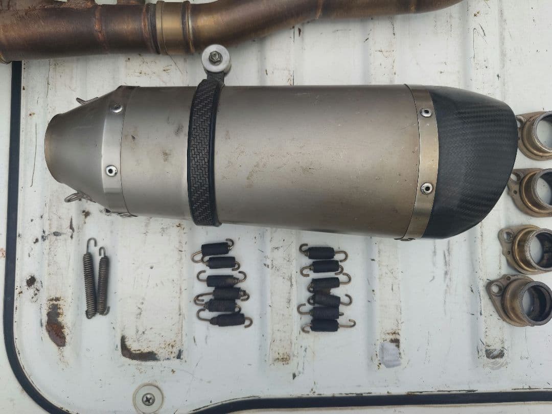 Mufflers Yzf R6 Leovince