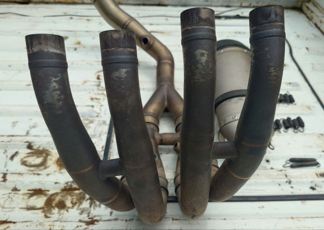 Mufflers Yzf R6 Leovince