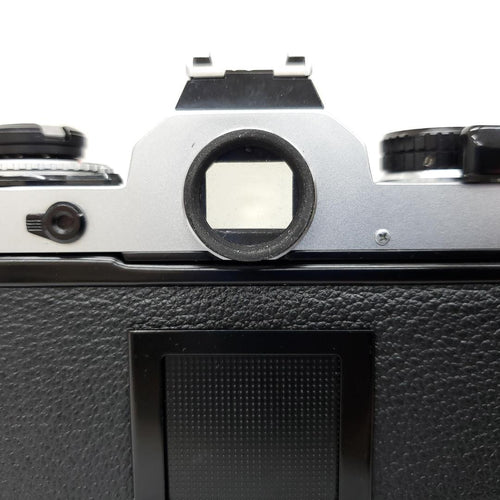 Nikon Slr Camera (Film) Fe G0130-133-2V
