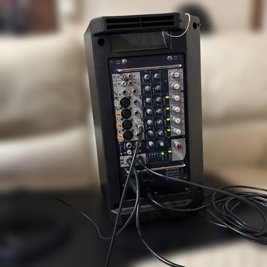 Yamaha Portable Pa System Stagepas300 Bossbx-4 Mackie8